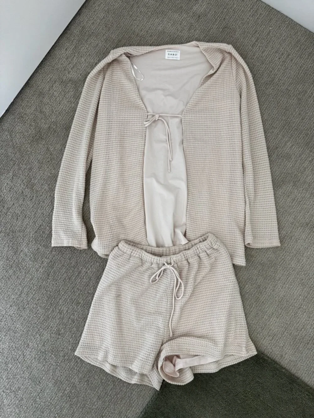 Sabo Beige Waffle Knit Matching Top and Shorts Set - Small - Picture 3 of 7
